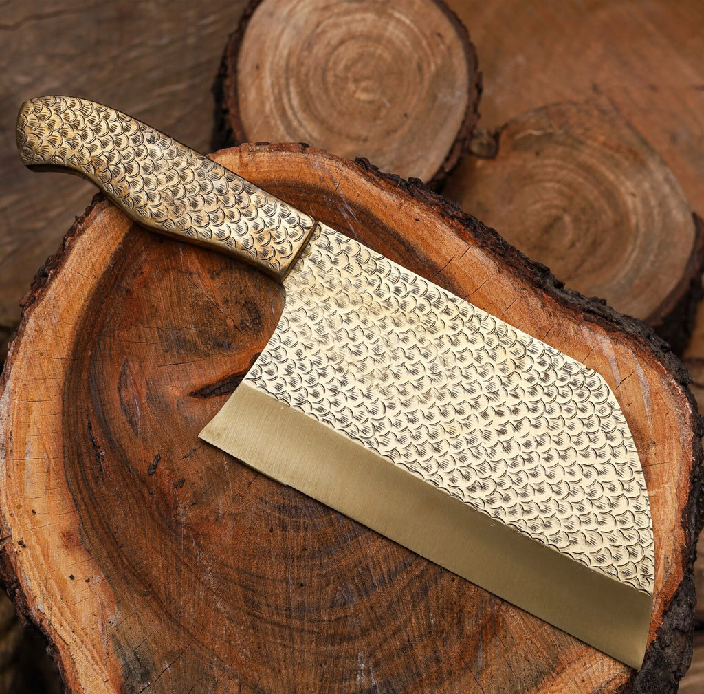 Fish Scale Cleaver – Hand-Forged Damascus Steel Butcher Knife with Fish Pattern Blade & Wooden Handle