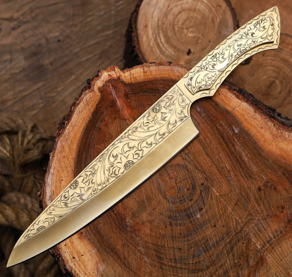 Ornate Engraved Hunting Bowie Knife – Handmade Damascus Steel Blade with Custom Handle