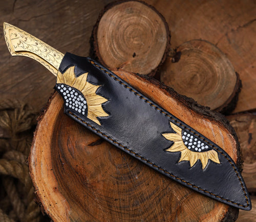 Custom Engraved Fixed Blade Knife – Handmade Damascus Steel Outdoor Knife with Personalized Blade