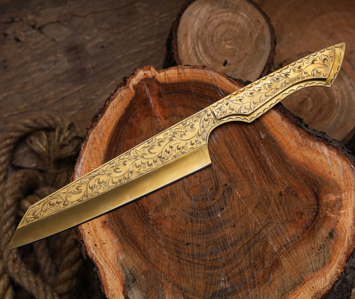 Engraved Bowie Knife – Handmade Damascus Steel Knife with Ornate Blade and Wooden Handle