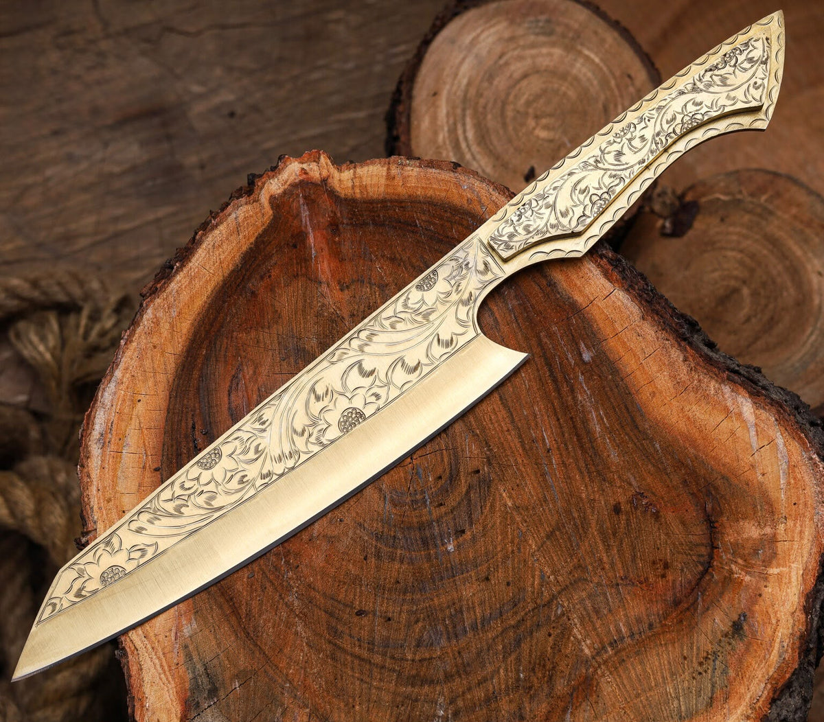 Ornate Engraved Damascus Hunting Knife – Handmade Outdoor Blade with Decorative Handle